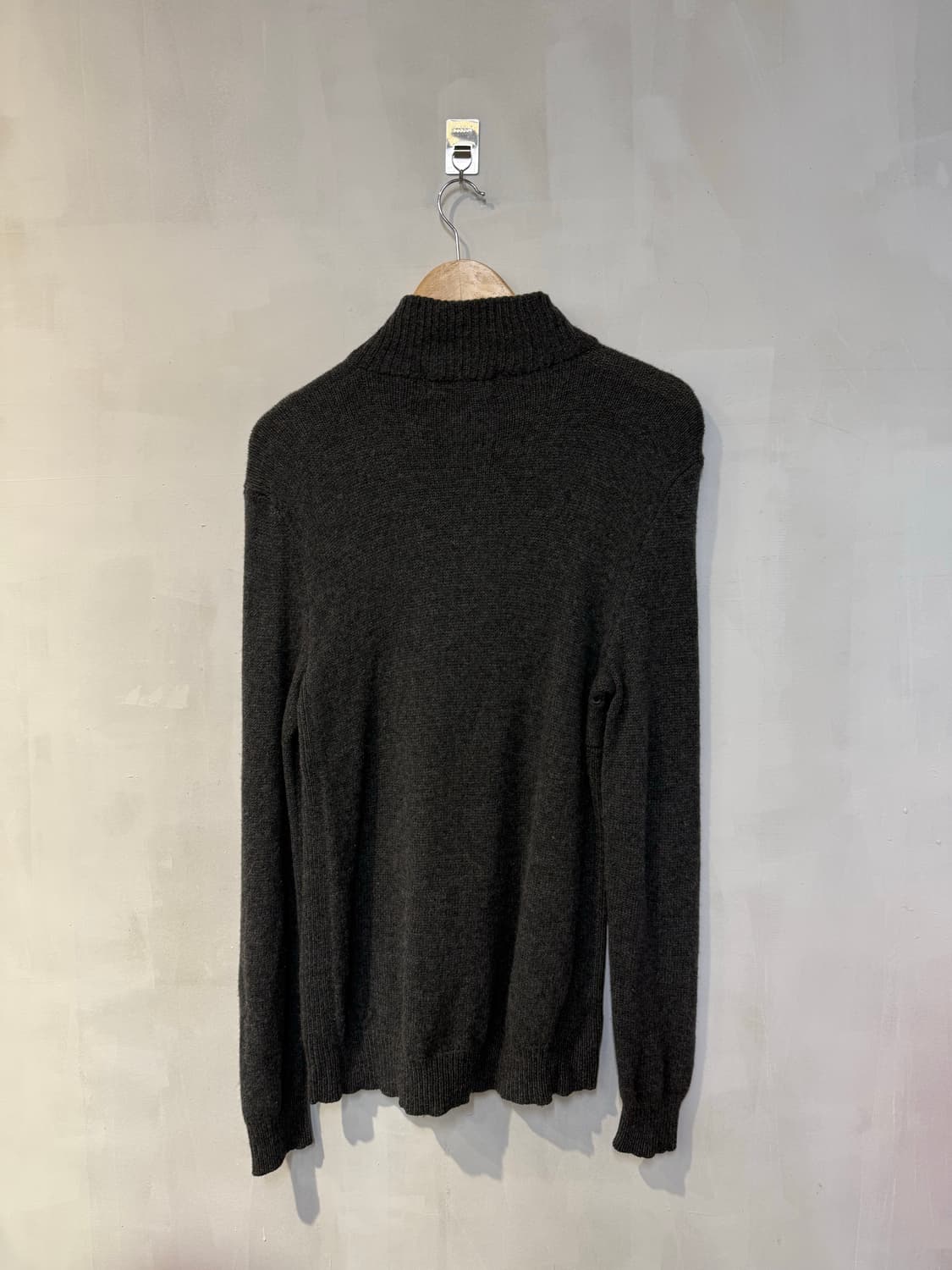 폴로 챠콜 하프집업 니트 상품이미지4