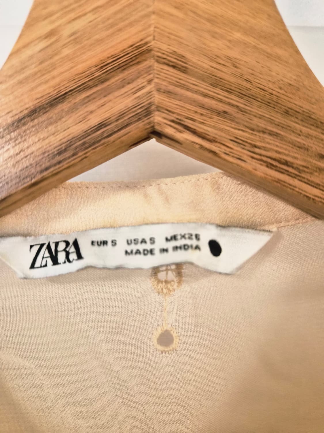 ZARA 여성용 자수 펀칭 블라우스 (연한 베이지/아이보리) 상품이미지6