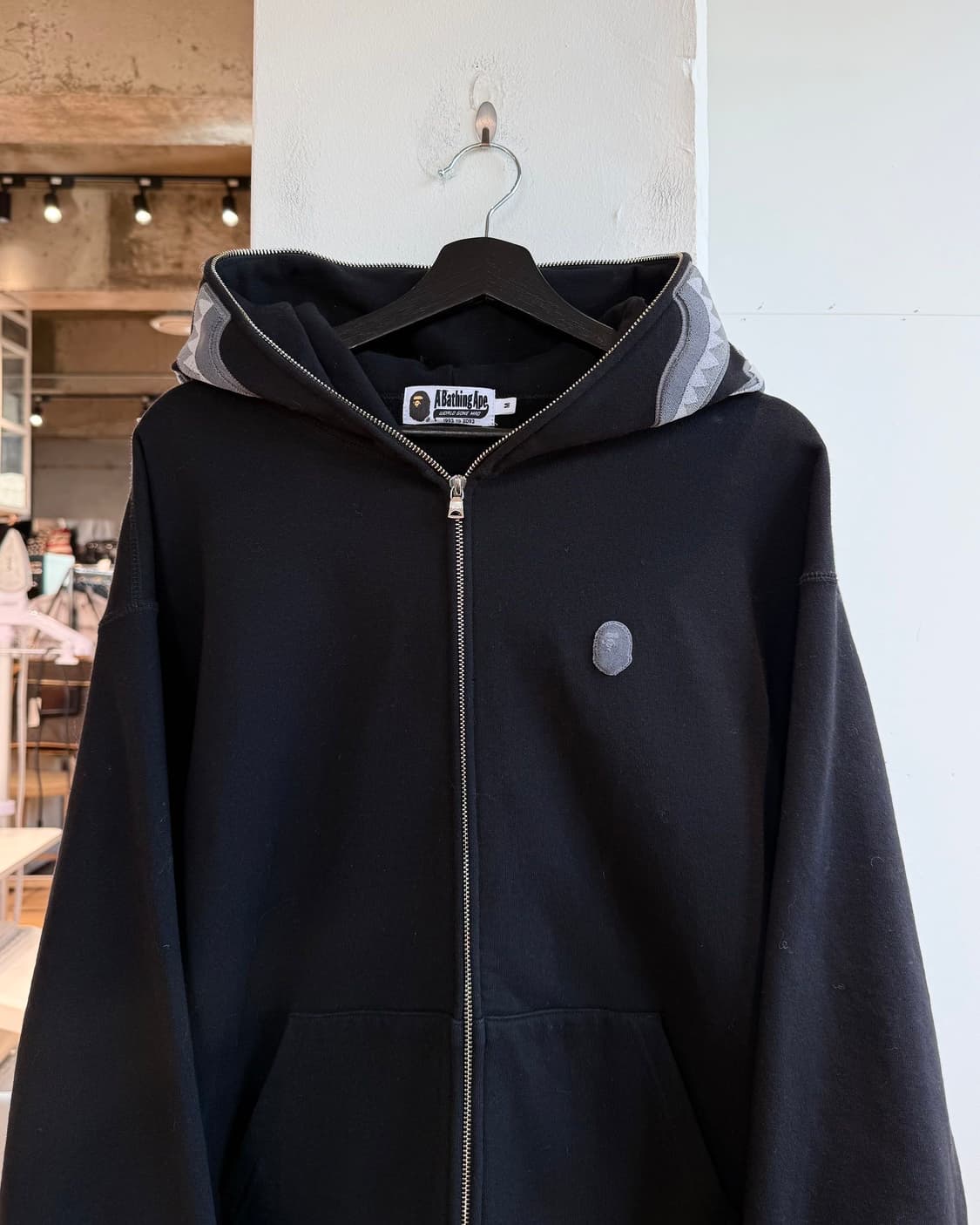 베이프 블랙 헤드 원 포인트 샤크 후드집업  상품이미지3