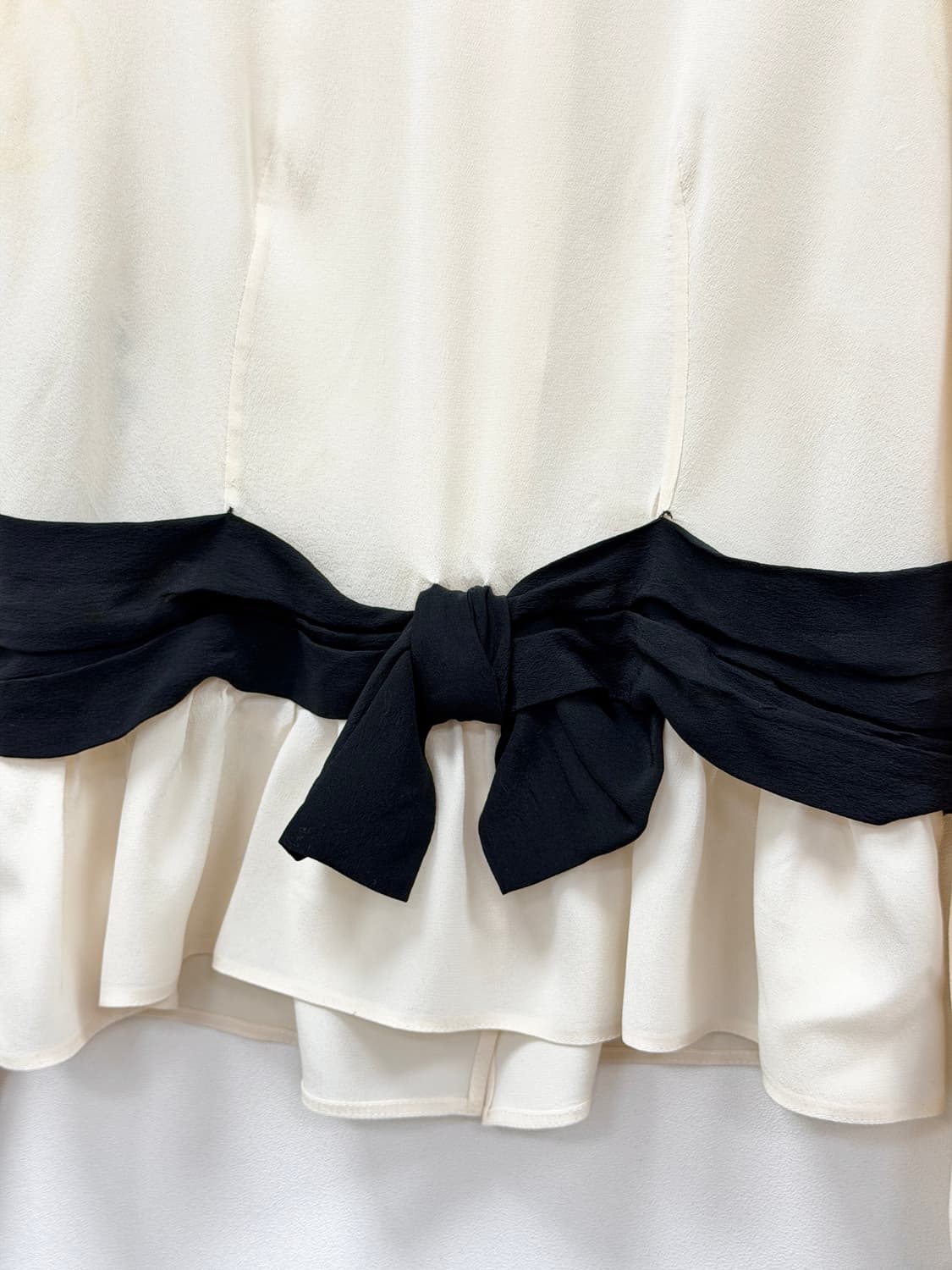 프라다 리본 디테일 실크 페플럼 블라우스 상품이미지3