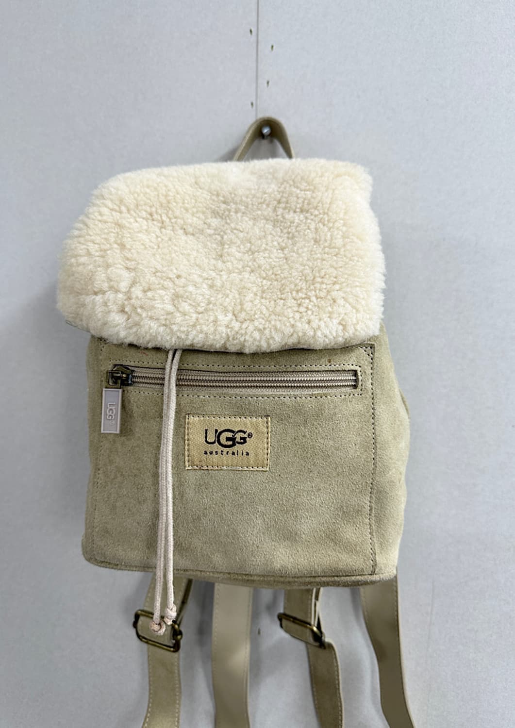 어그 미니 백팩  상품이미지2
