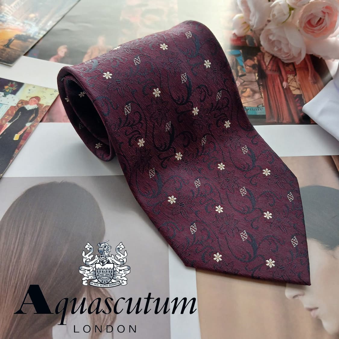 아쿠아스큐텀 실크 플라워 자카드 넥타이 9.5cm A+등급 A18778
 상품이미지1