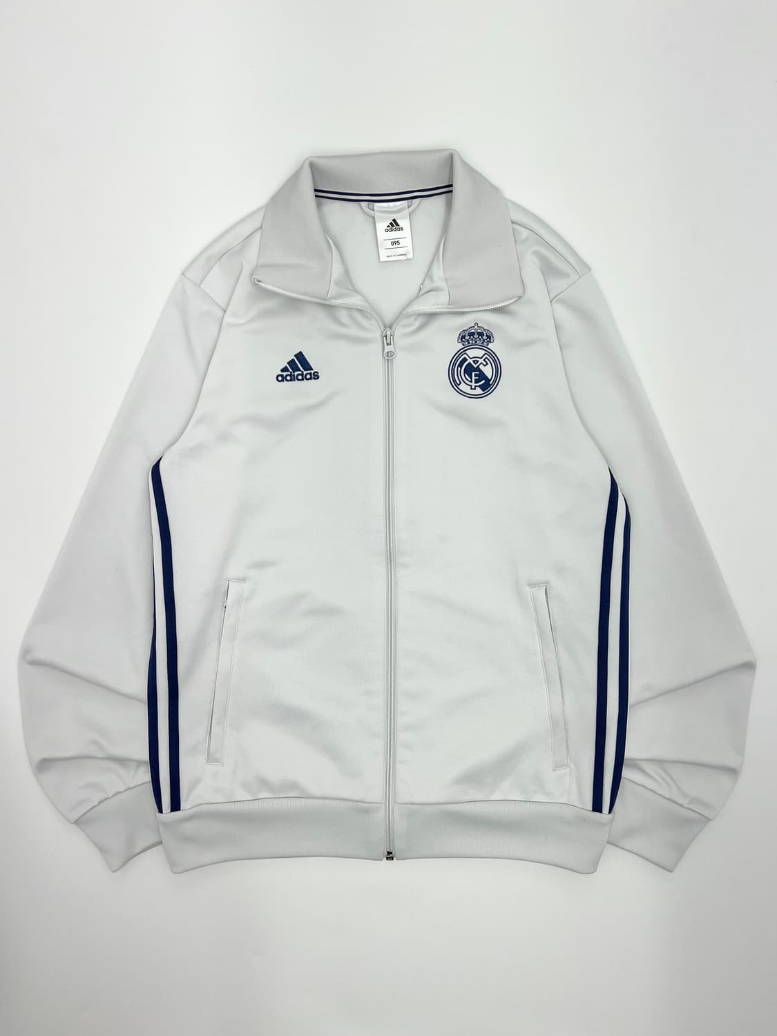 아디다스 레알마드리드 트랙탑 상품이미지1