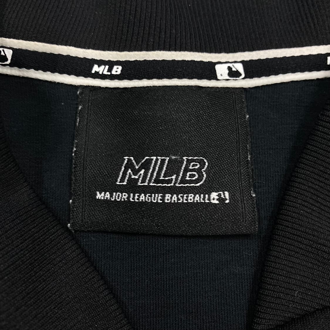 MLB 뉴욕 양키스 블랙 컬러 스몰 로고 트랙탑 져지 상품이미지3