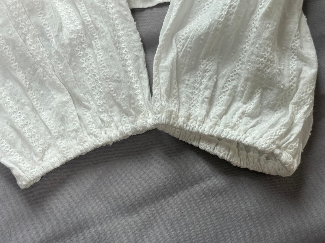 레터프롬문 클레어 리본 러플 벌룬 블라우스 상품이미지6