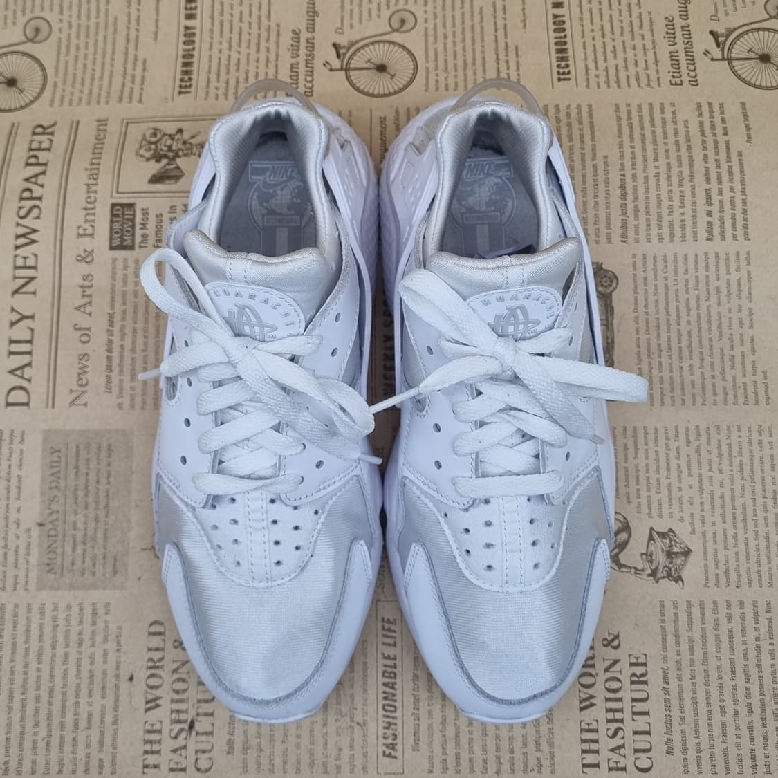 나이키에어 허라취 올흰 운동화 실사이즈245 상품이미지2