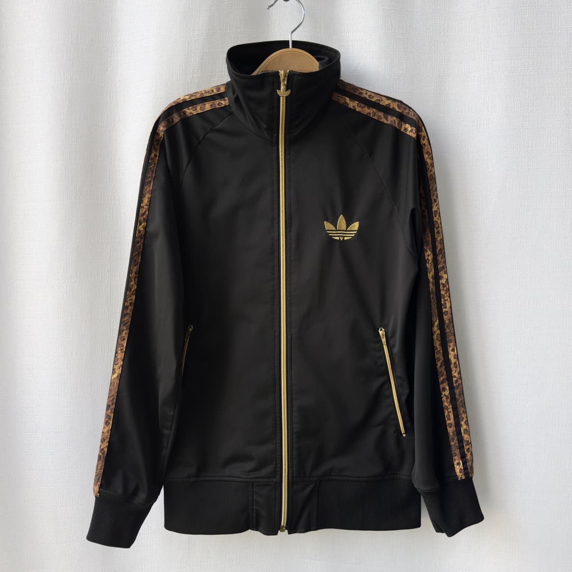 아디다스 일본한정 골드 트레포일 레오파드 트랙탑 블랙 XS 상품이미지1