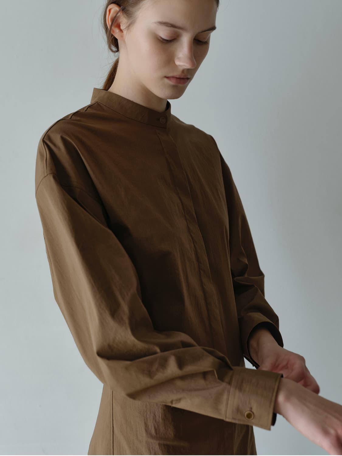 코켓 웨이스트 슬림 셔츠 원피스 카멜브라운 상품이미지2