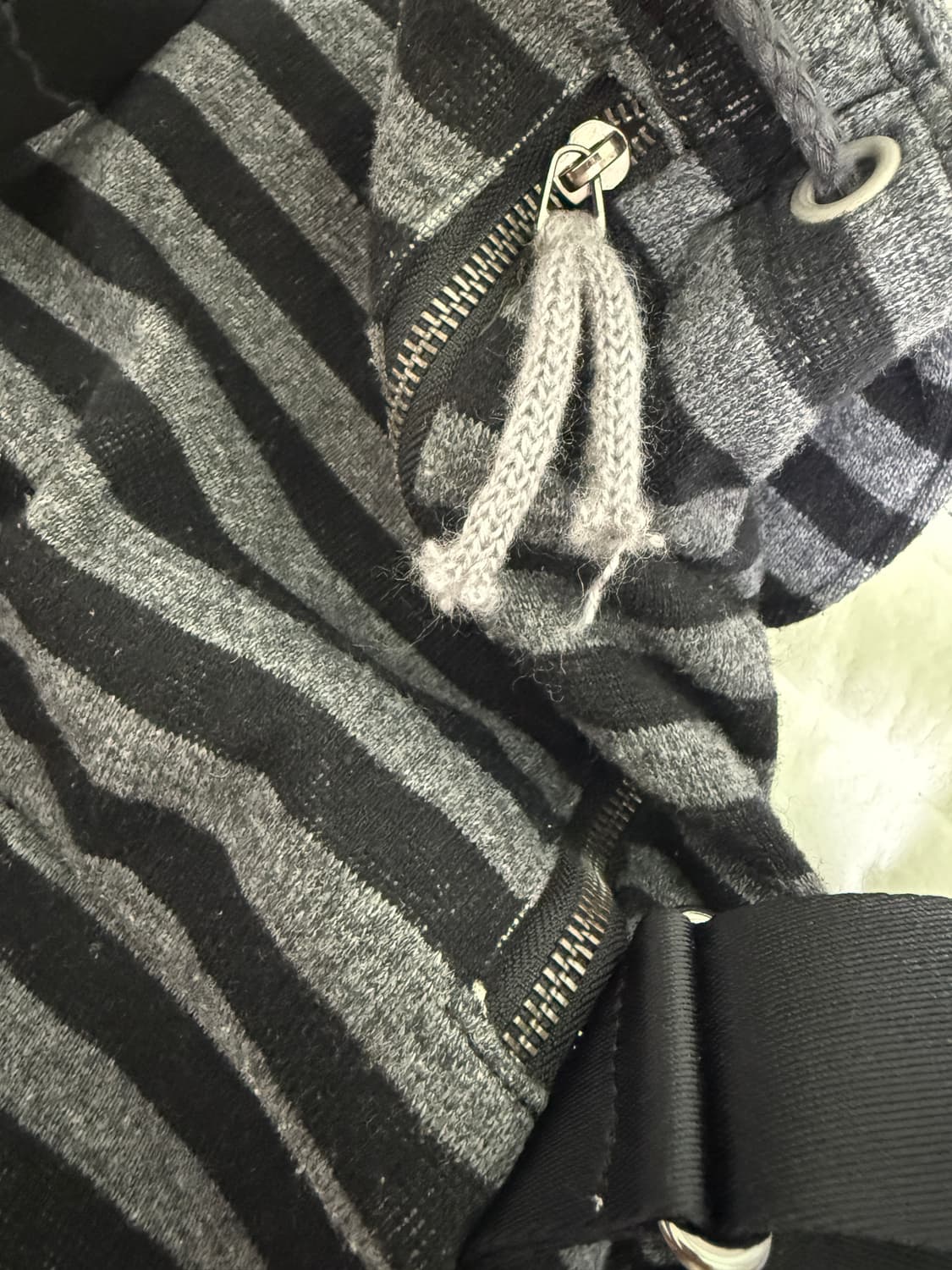 텐스댄스 Wool stripe backpack Black판매 상품이미지3