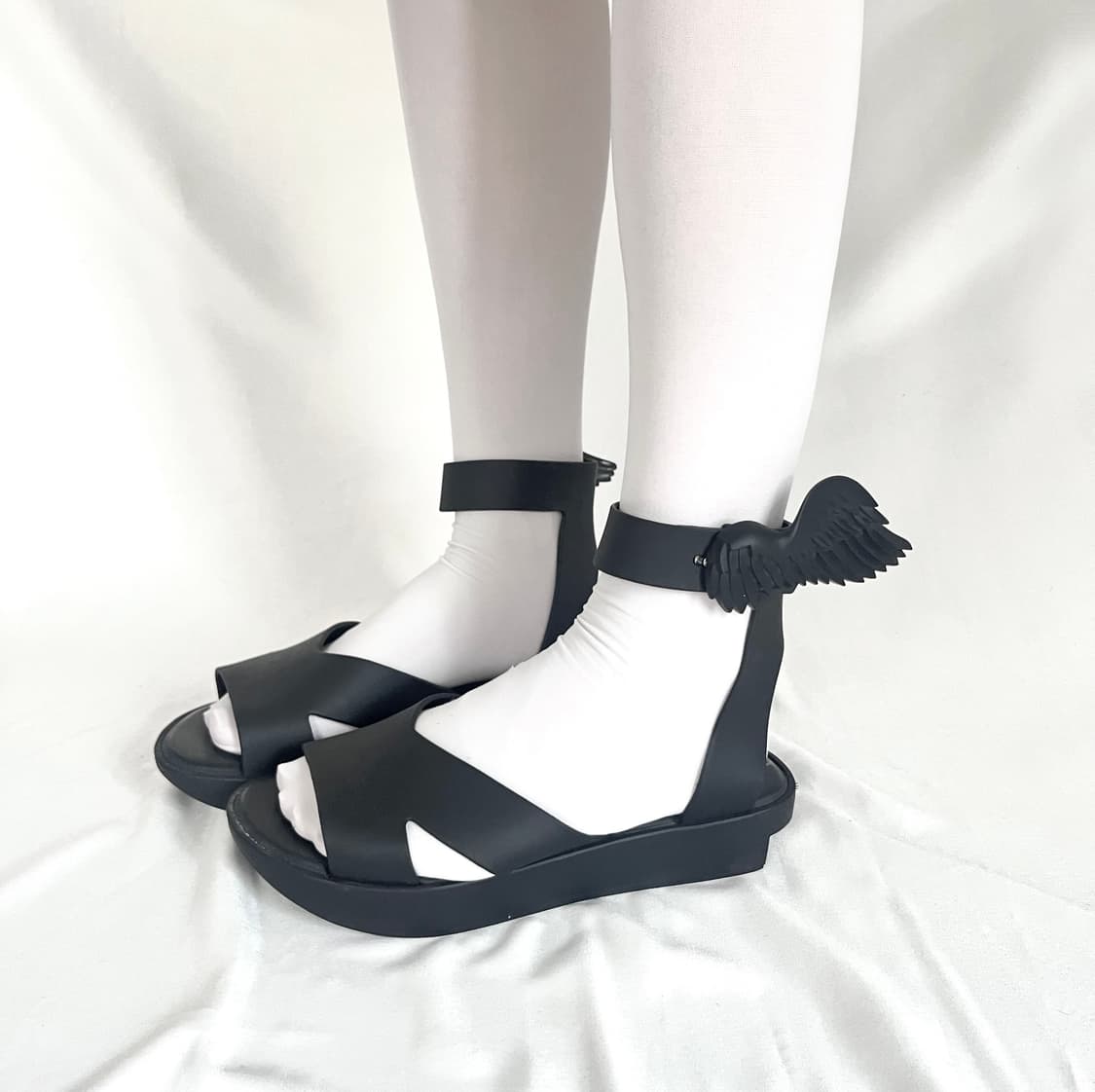 Vivienne angel wing 🪽shoes 상품이미지1