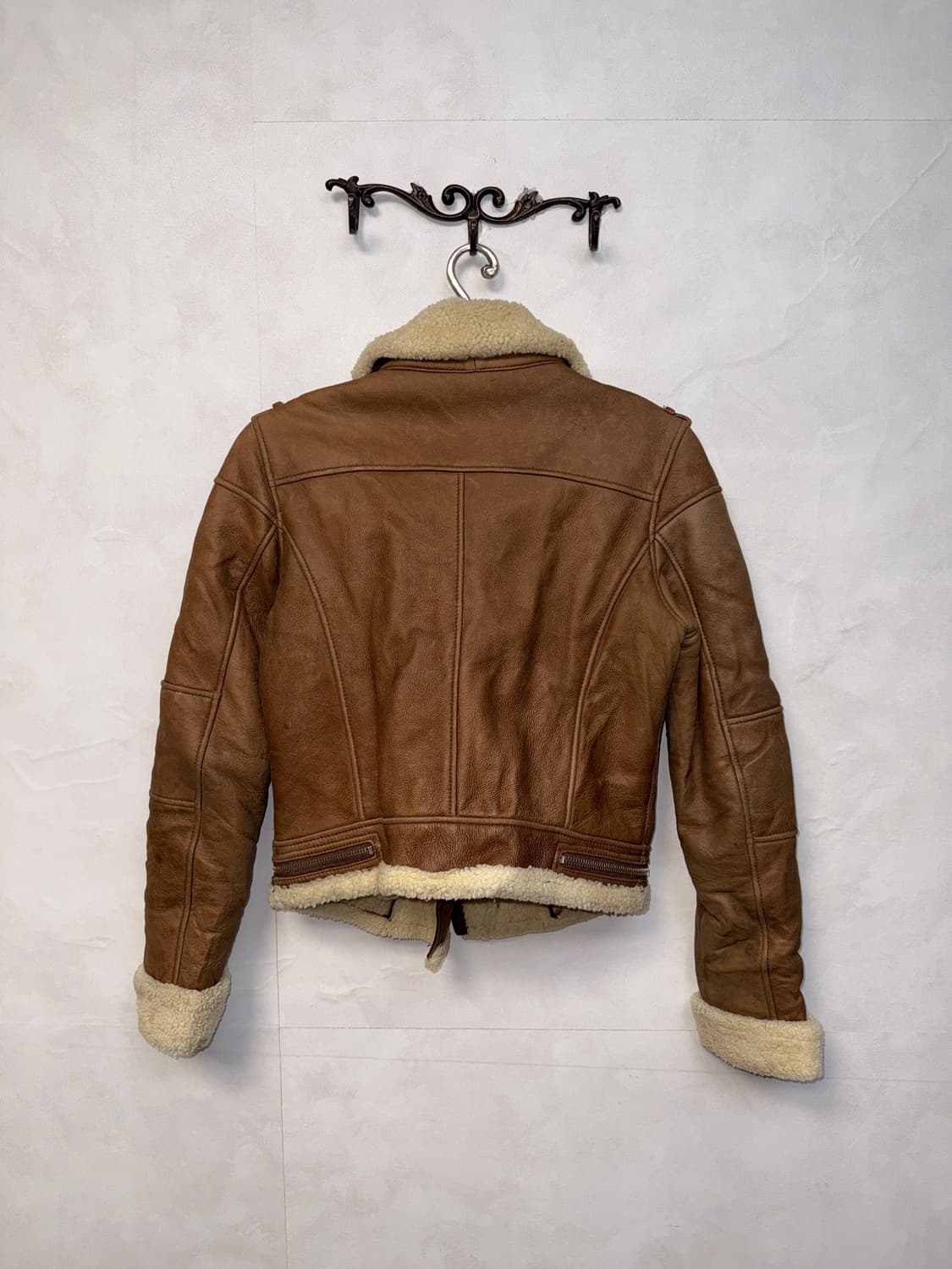 Theguy chestnut lamb skin fur mustang 상품이미지7