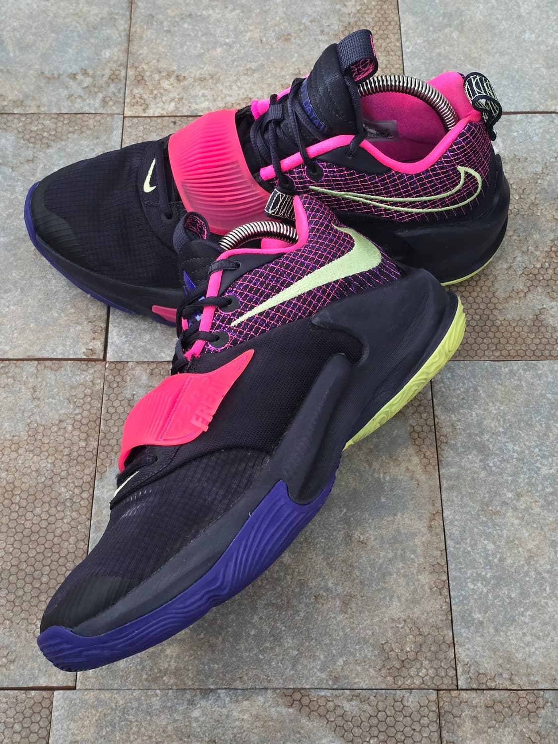 (275)나이키 줌 프릭 3 케이브 퍼플  상품이미지5