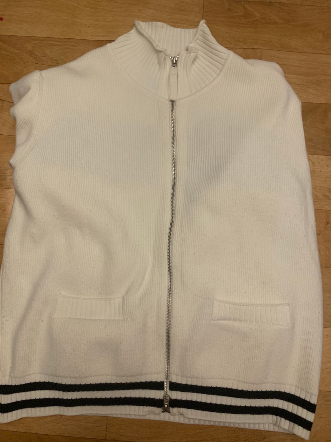 마뗑킴 니트집업 white (L사이즈) 상품이미지2