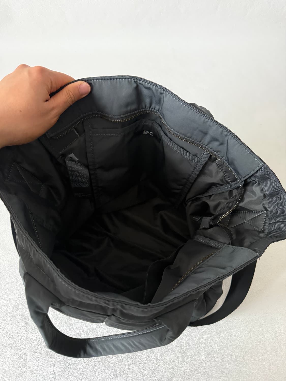 유니클로 씨(UNIQLO C) 헬멧백 상품이미지6