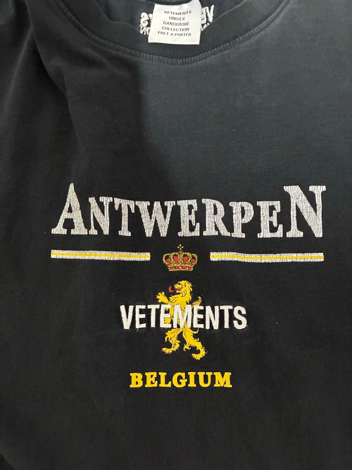 [S] 베트멍 앤트워프 반팔 티셔츠 블랙 상품이미지2