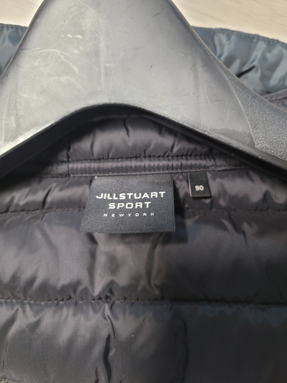 1회착) 질스튜어트 스포츠 중기장 구스 경량 패딩 90(S) 상품이미지9