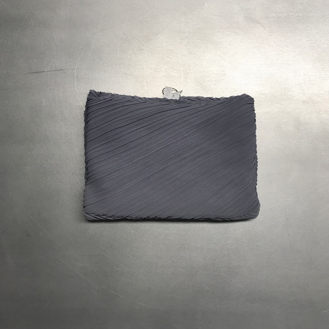 이세이 미야케 플리츠 플리즈 스카프 그레이 상품이미지2