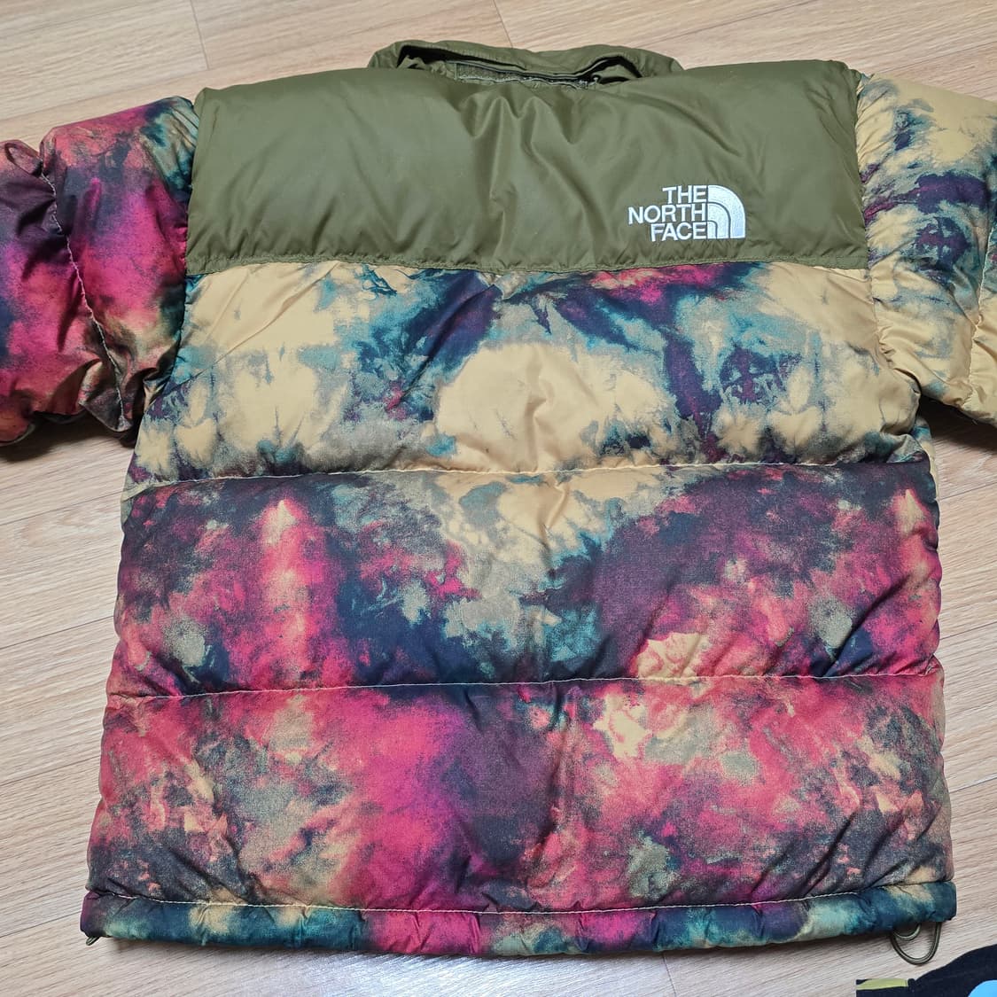 노스페이스 1996 레트로 눕시 타이다이 카키 올리브 패딩 S 상품이미지4