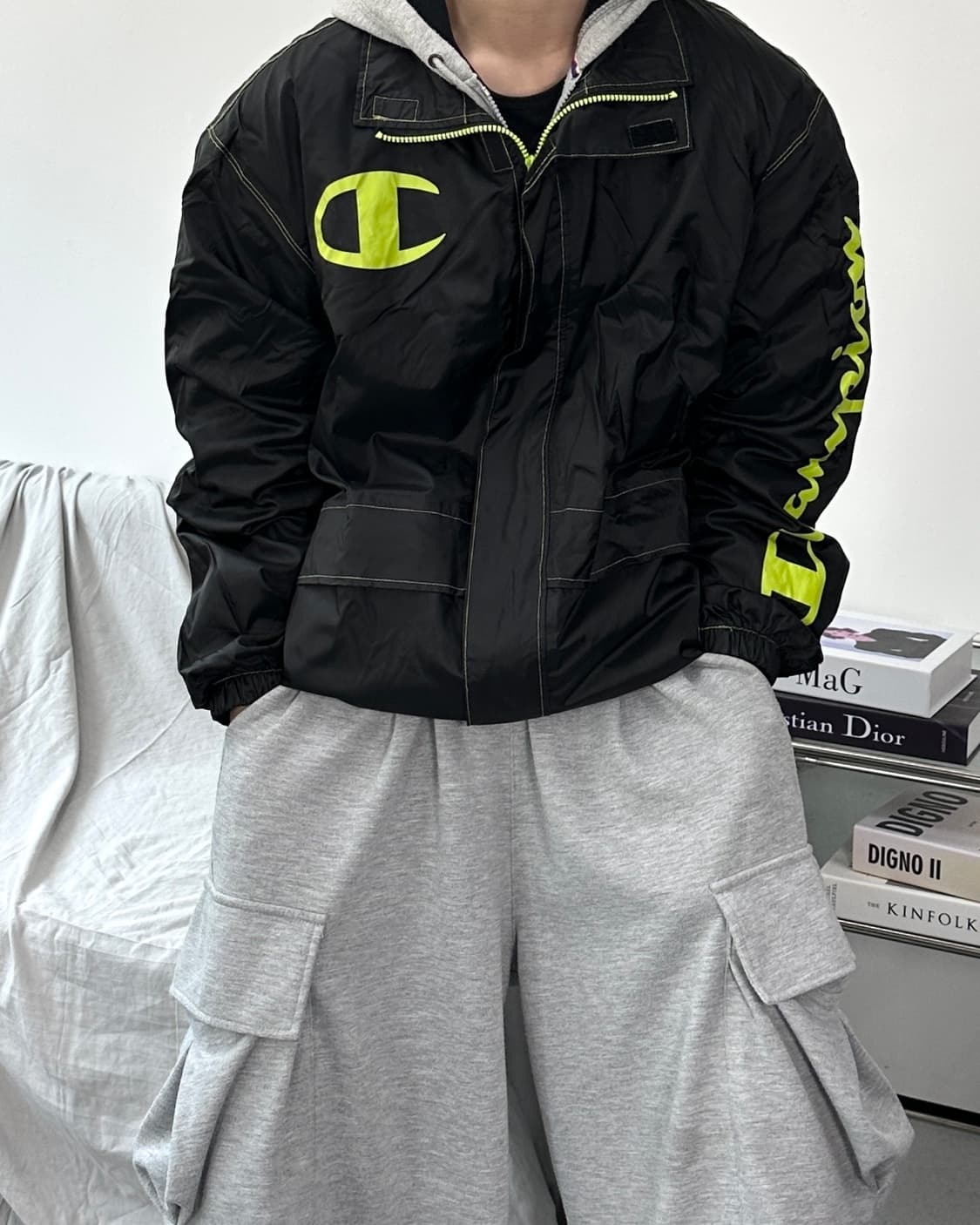 챔피온 제펜 형광 빅로고 바람막이 XL 상품이미지1