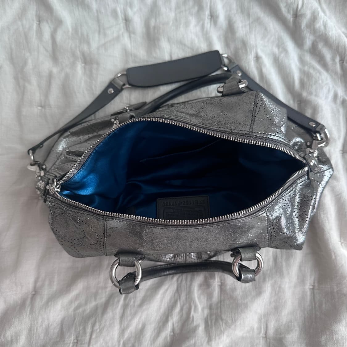 Coach 코치 빈티지 실버 건메탈 애슐리 레더 샤첼백 토트백 숄더백  상품이미지4