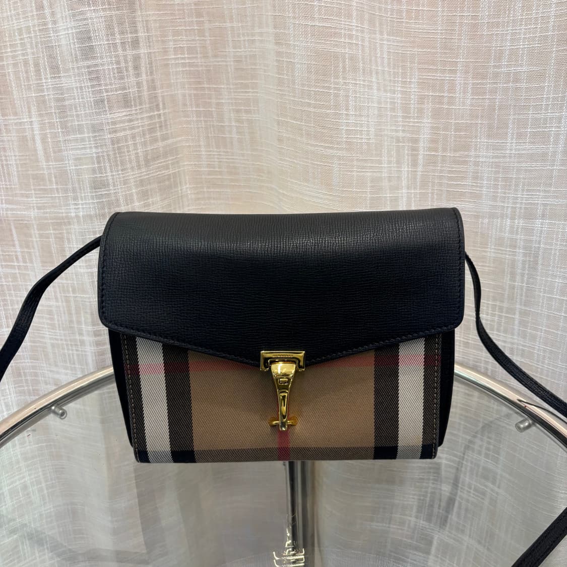 정품 버버리 맥켄 크로스백     상품이미지2
