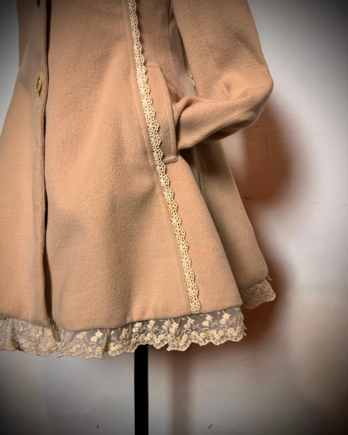 LIZ LISA 래빗퍼&크로셰 트림 포인트 코트 상품이미지4