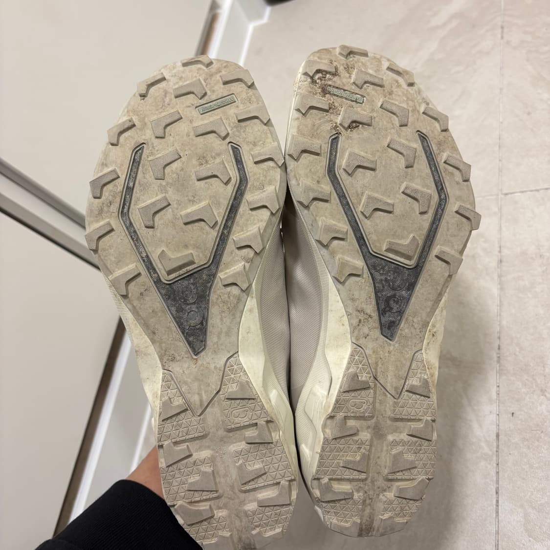 온러닝 파프 클라우드 벤처 아이스문 275 상품이미지4