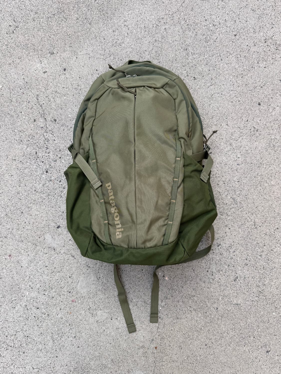 파타고니아 Refugio 28L 상품이미지1