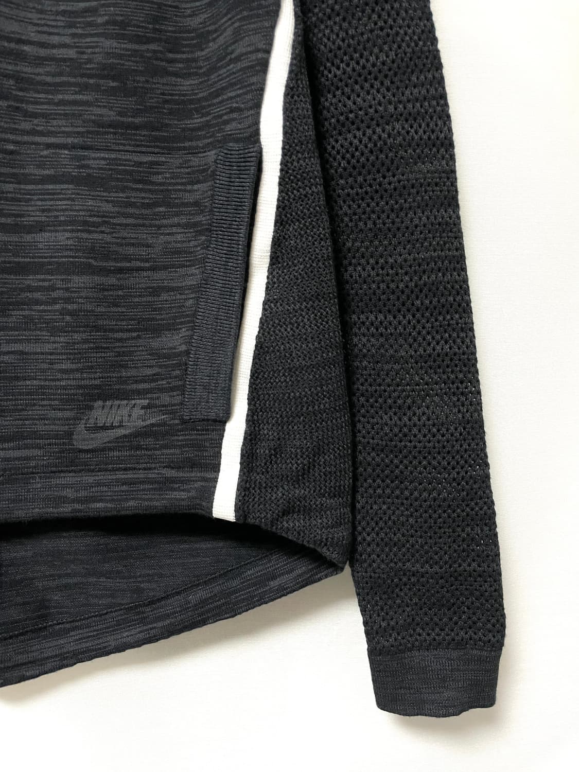 나이키 여성 테크팩 기능성 메쉬 니트 긴팔티 90(L) _ 블랙 상품이미지3
