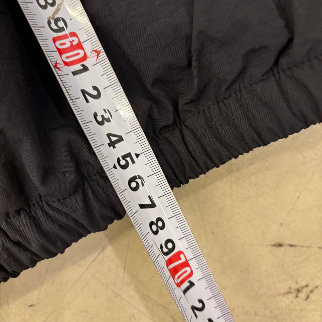 트래블 블랙 미니멀 바람막이 자켓 상품이미지4