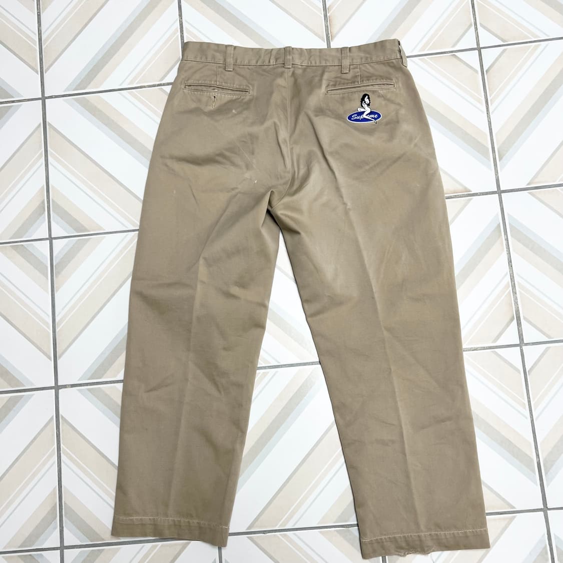 슈프림 핀업걸 로고 치노팬츠 베이지 34 / Supreme Chino P 상품이미지3