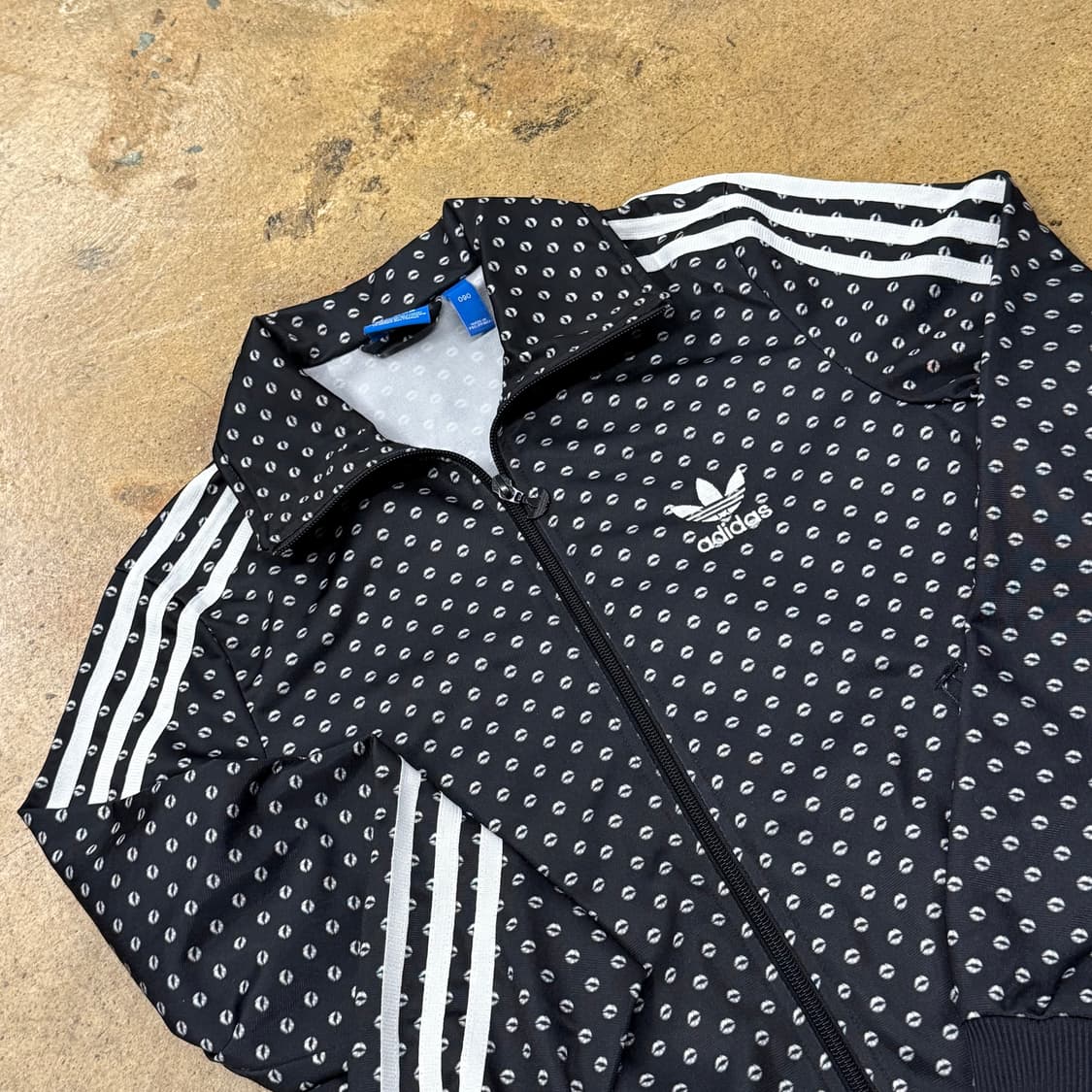 아디다스 립 도트 블랙 입술 져지 트랙탑 90 상품이미지1