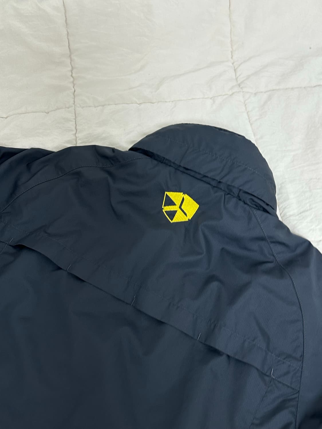 나이키 바르샤 스톰핏 바람막이 미디움 상품이미지7