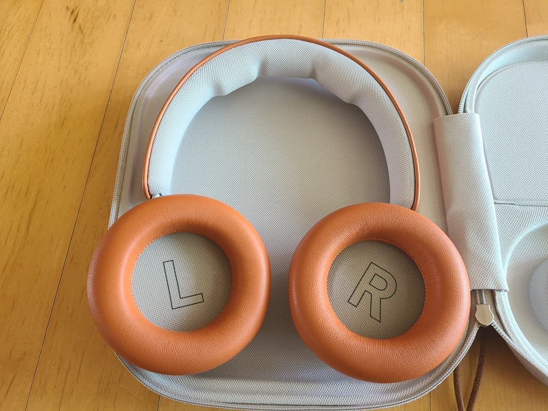 뱅앤올룹슨 Beoplay HX 팀버 무선 헤드폰 상품이미지2