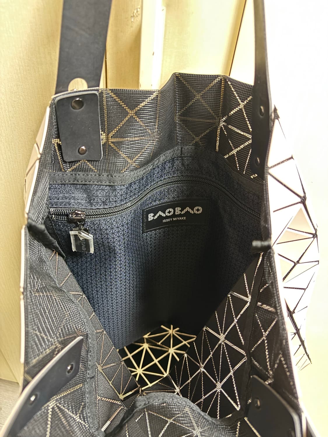 Issey miyake baobao 핸드백 연핑크 상품이미지8