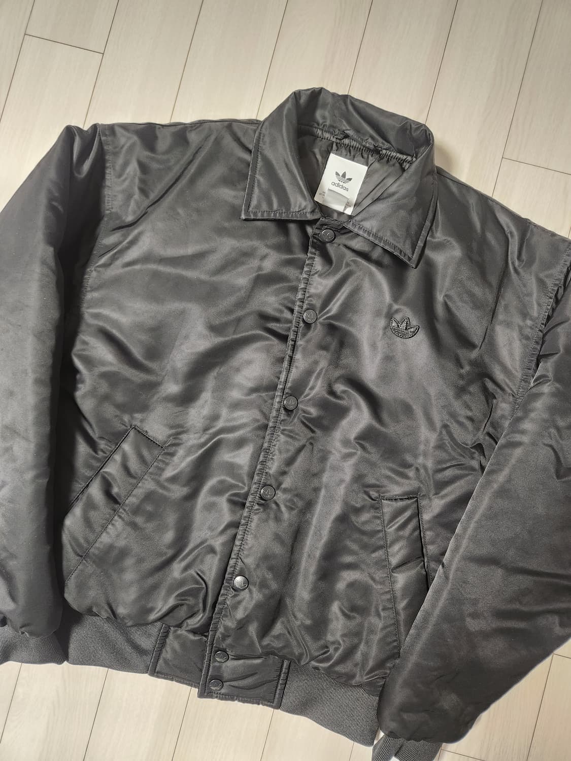 새상품급)아디다스 3ST 봄버 자켓 GE1305 사이즈 추천 M이나 L
 상품이미지3