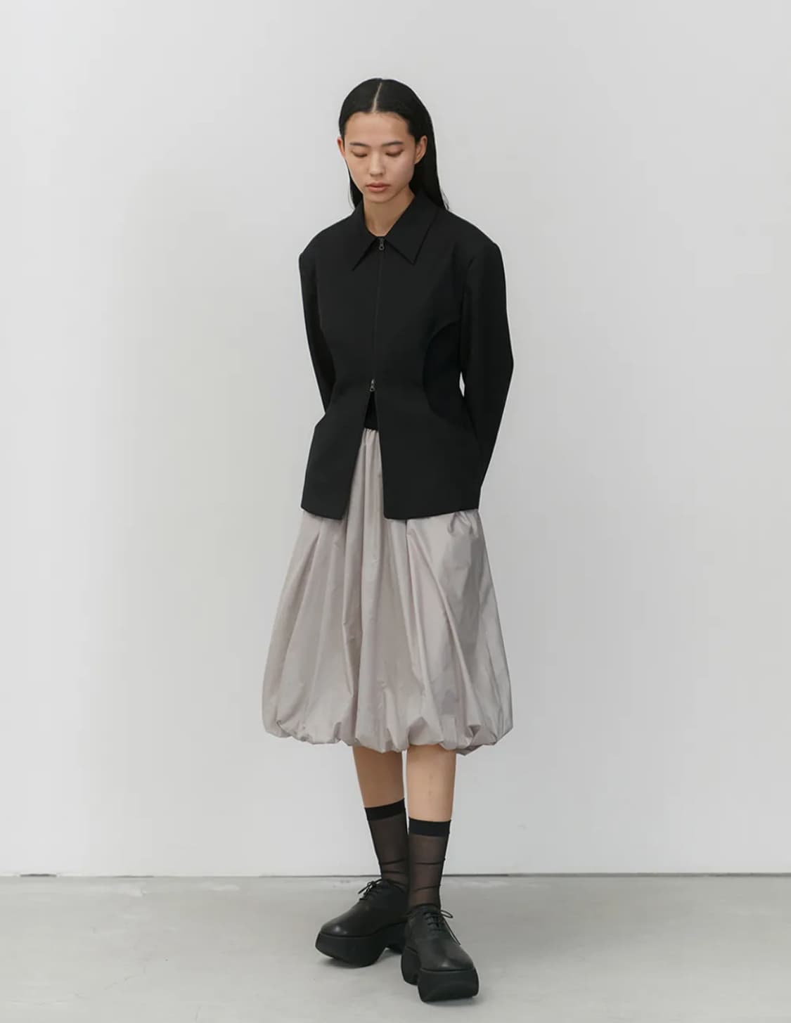아모멘토 볼륨 스커트 그레이베이지 상품이미지1