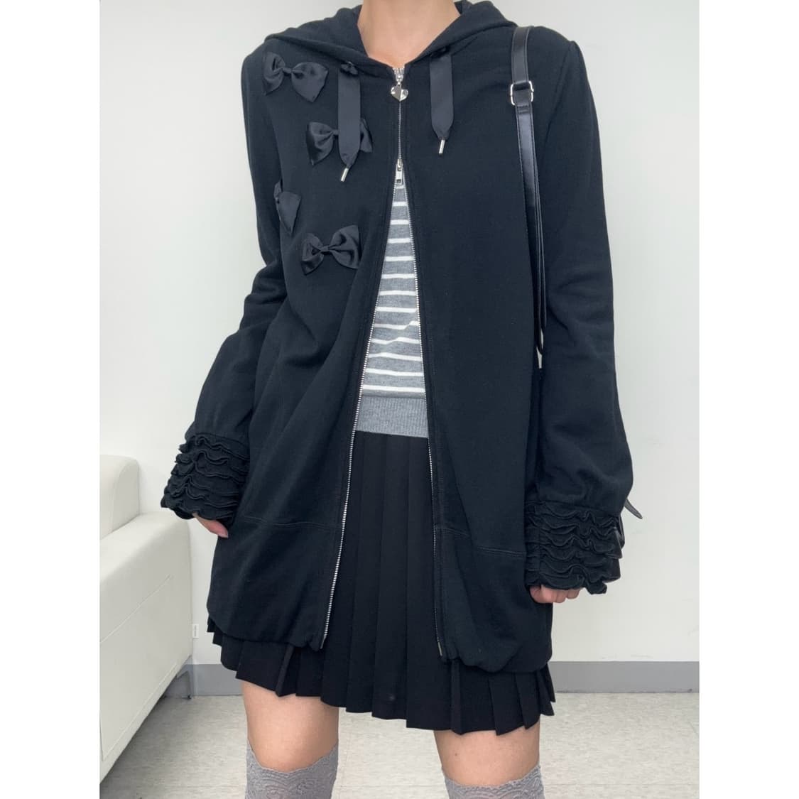 빈티지 블랙 투웨이 후드 집업 상품이미지1