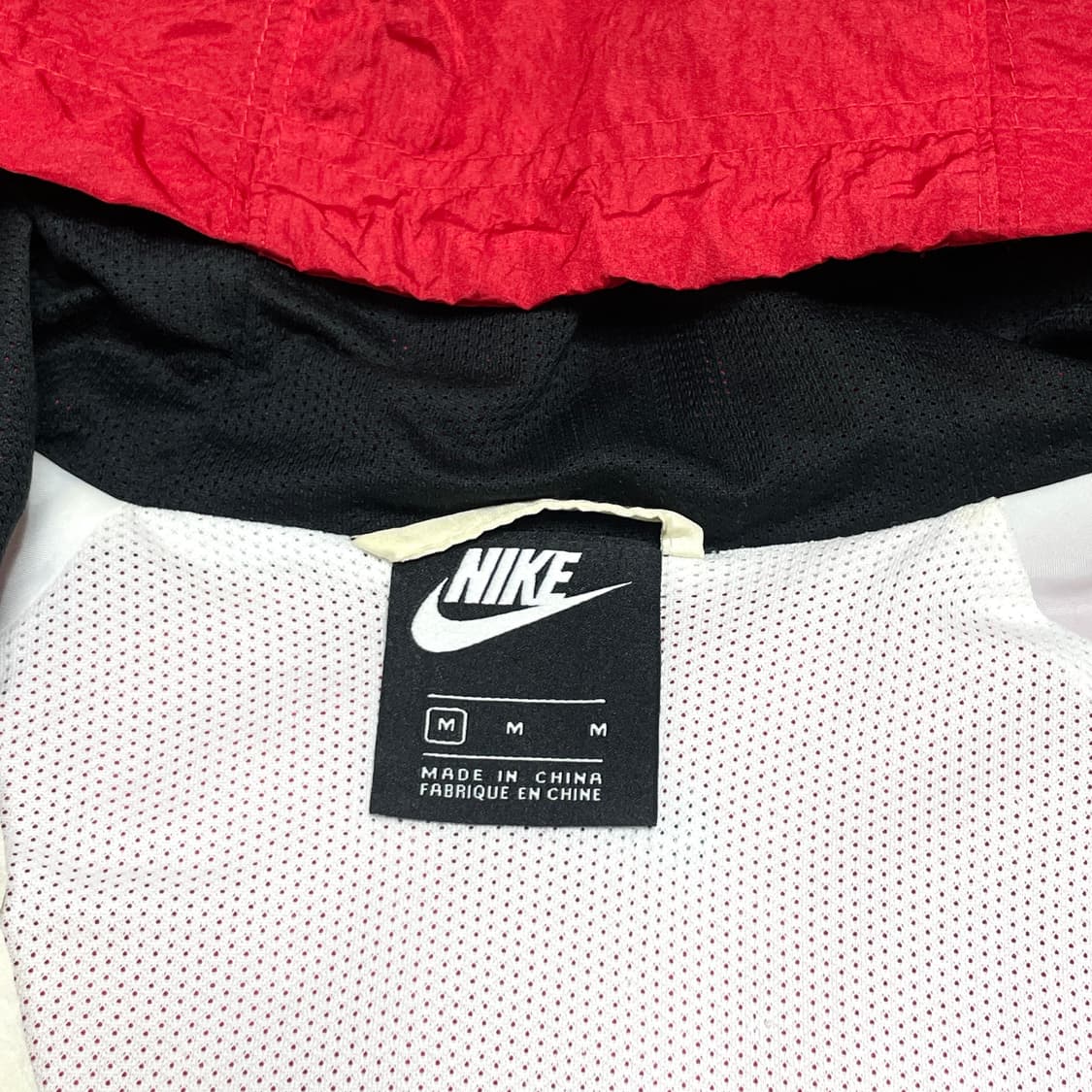나이키 스우시 레드 배색 윈드브레이커 남성M 상품이미지3