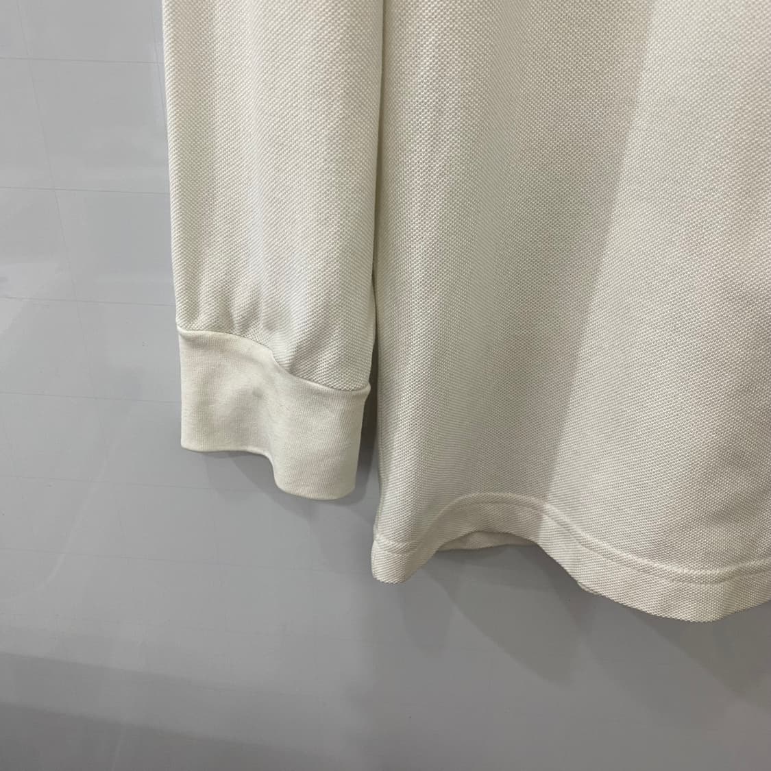 버버리 긴팔 카라티(160) 상품이미지4