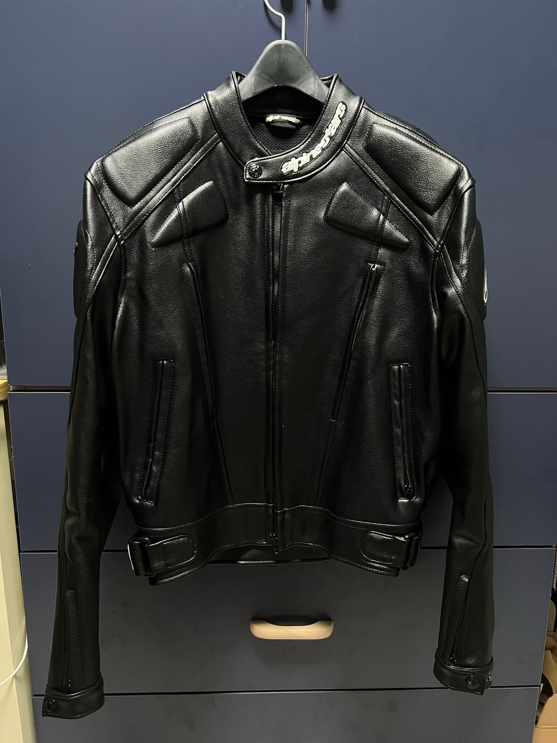 알파인스타 라이딩 레더 자켓 상품이미지1