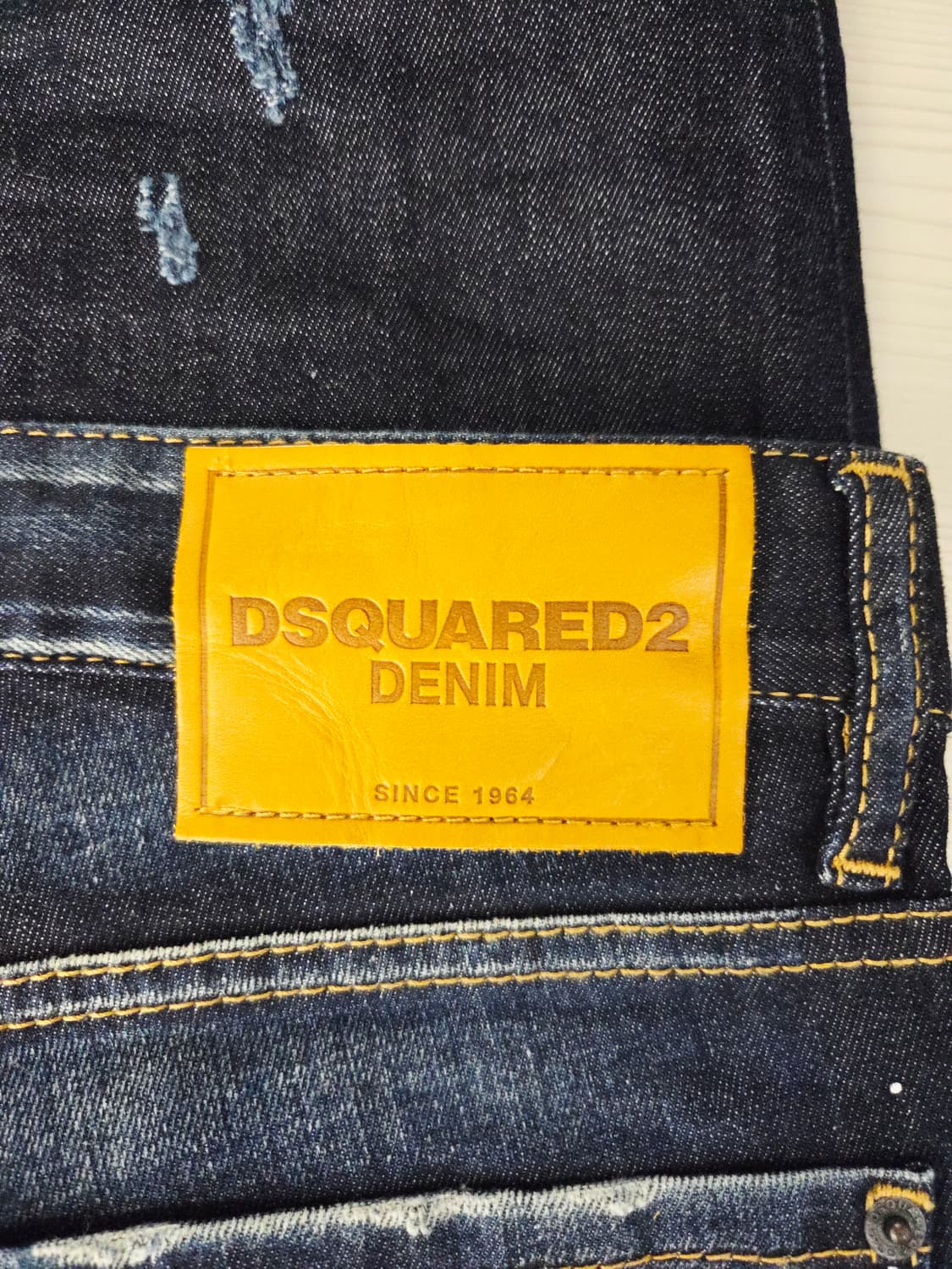 DSQUARED2 디스퀘어드2 페인트 워싱 슬림 진 상품이미지6