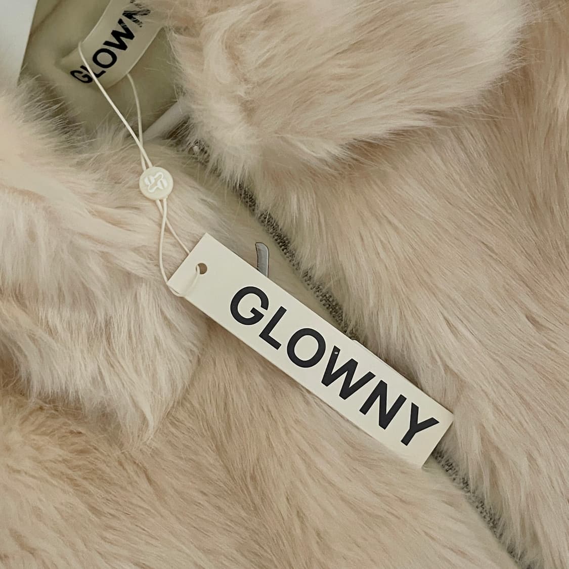 glowny 글로니 리반 퍼 자켓 아이보리 크림 택달린 새상품 상품이미지4