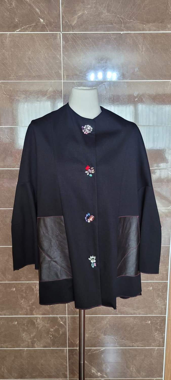 (여성77~88사이즈)여성 칠부 디자이너 자켓(보석단추) 상품이미지1