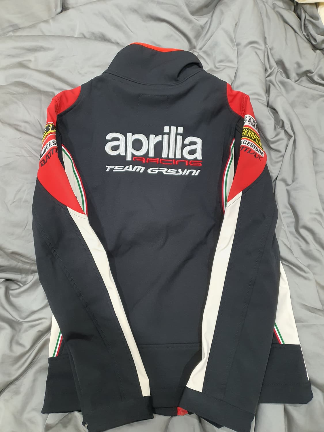 아프릴리아 팀복 상품이미지2