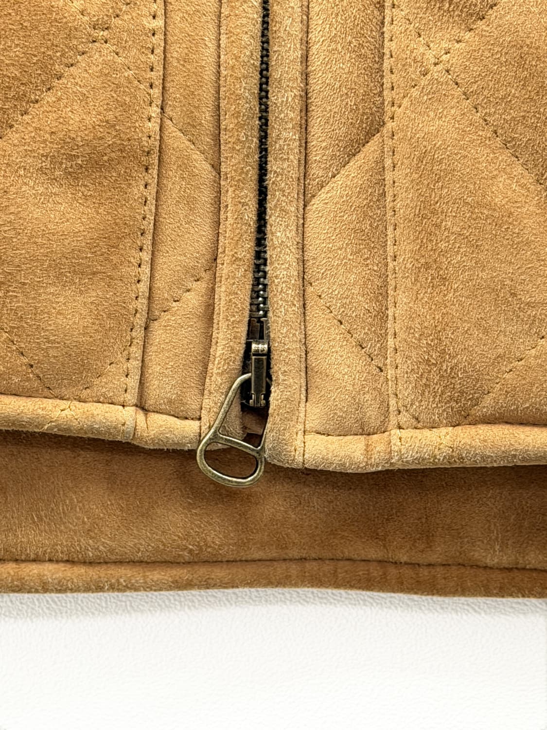 폴로 랄프로렌 고트 스웨이드 퀼팅 베스트 상품이미지4