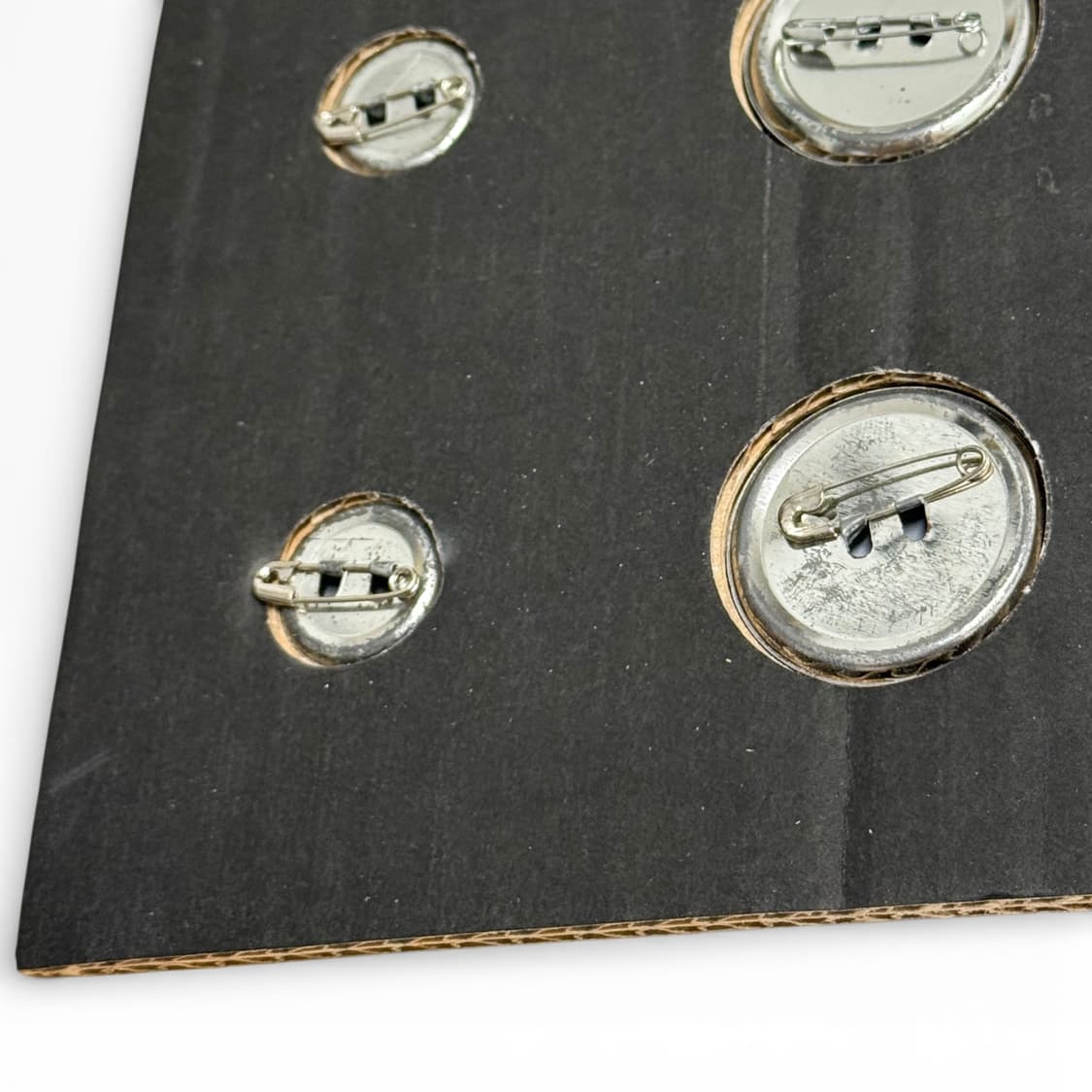 언더커버(UNDERCOVER) 뱃지, 미사용품 상품이미지6