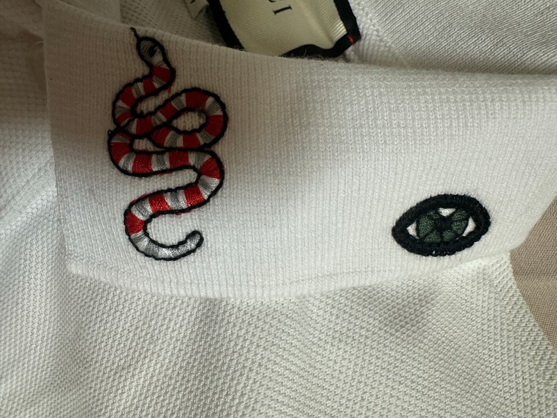 구찌 화이트 자수 반팔 폴로티 정품 상품이미지6