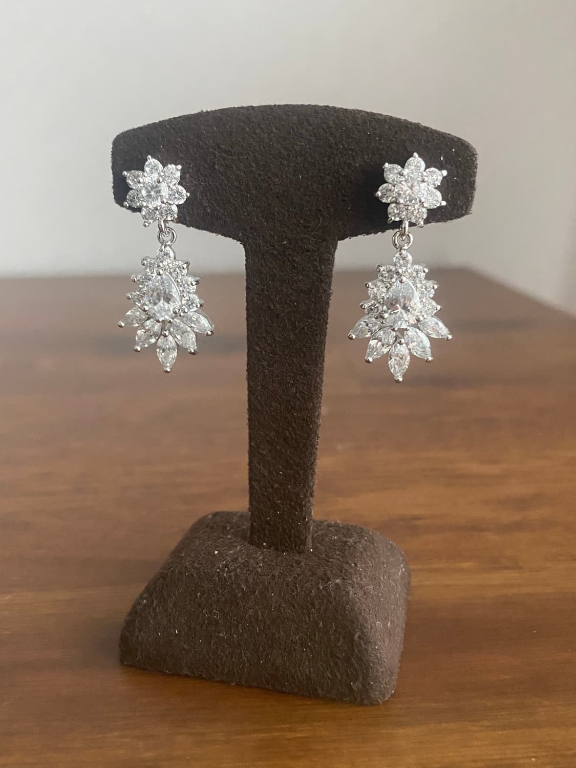 물방울 모티브 큐빅 귀걸이 상품이미지8