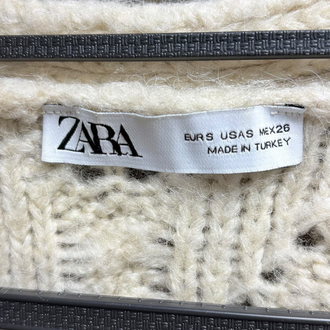 3797 자라 베이지 꽈베기 자수 니트가디건 상품이미지4